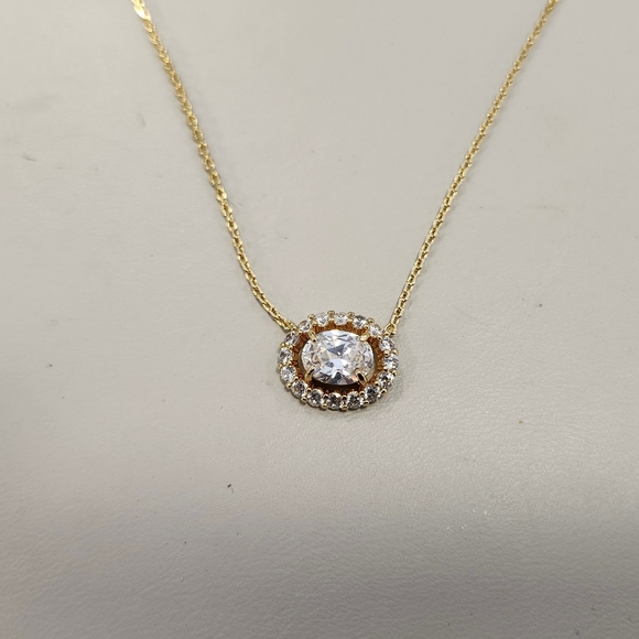 NWT Kate Spade Gold-Tone Victoria Mini Pendant Necklace - Picture 4 of 4